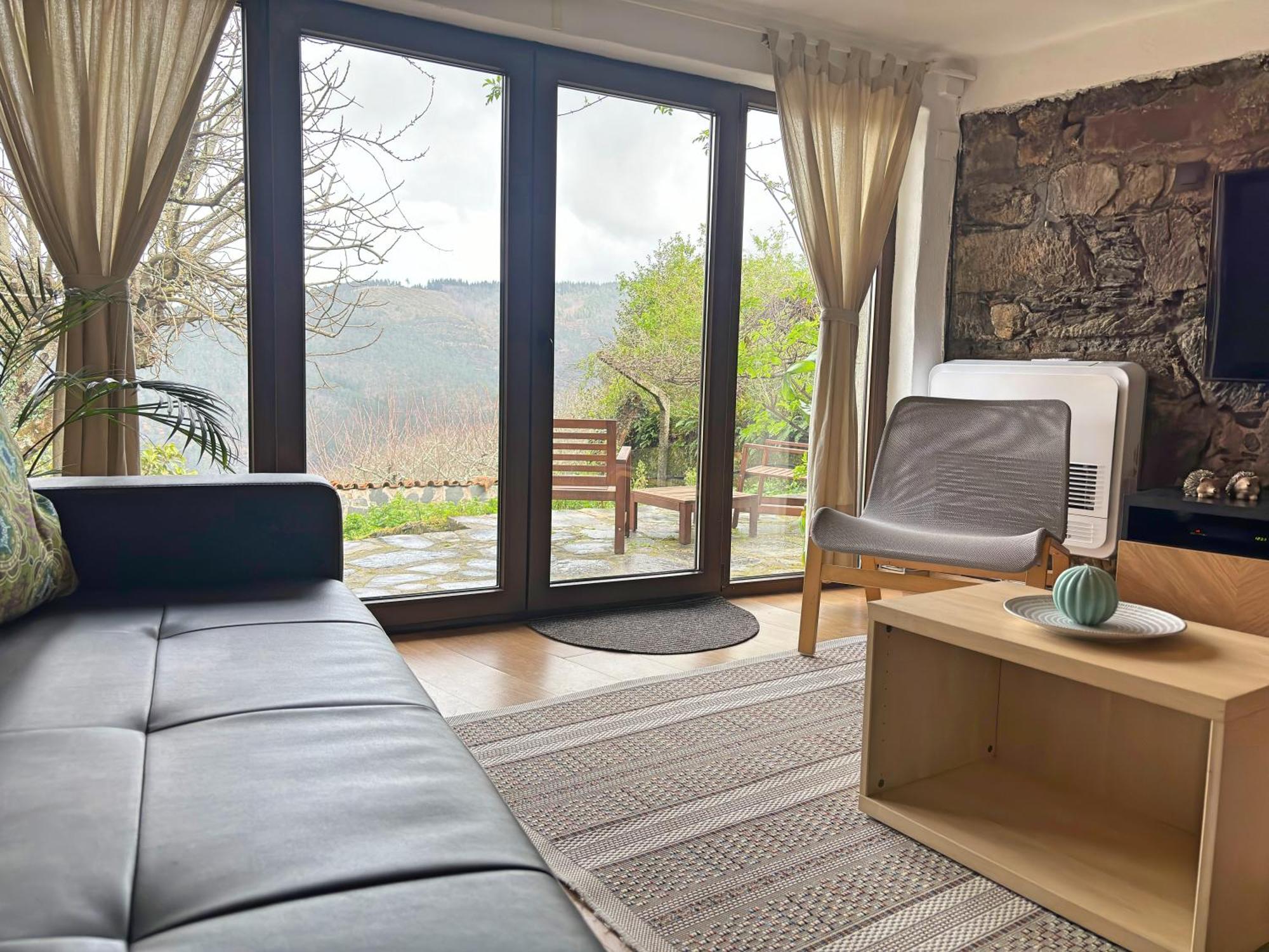 Villa Retiro de Gondramaz - Casa Inteira com 208m2, Pátio privado Exterior foto